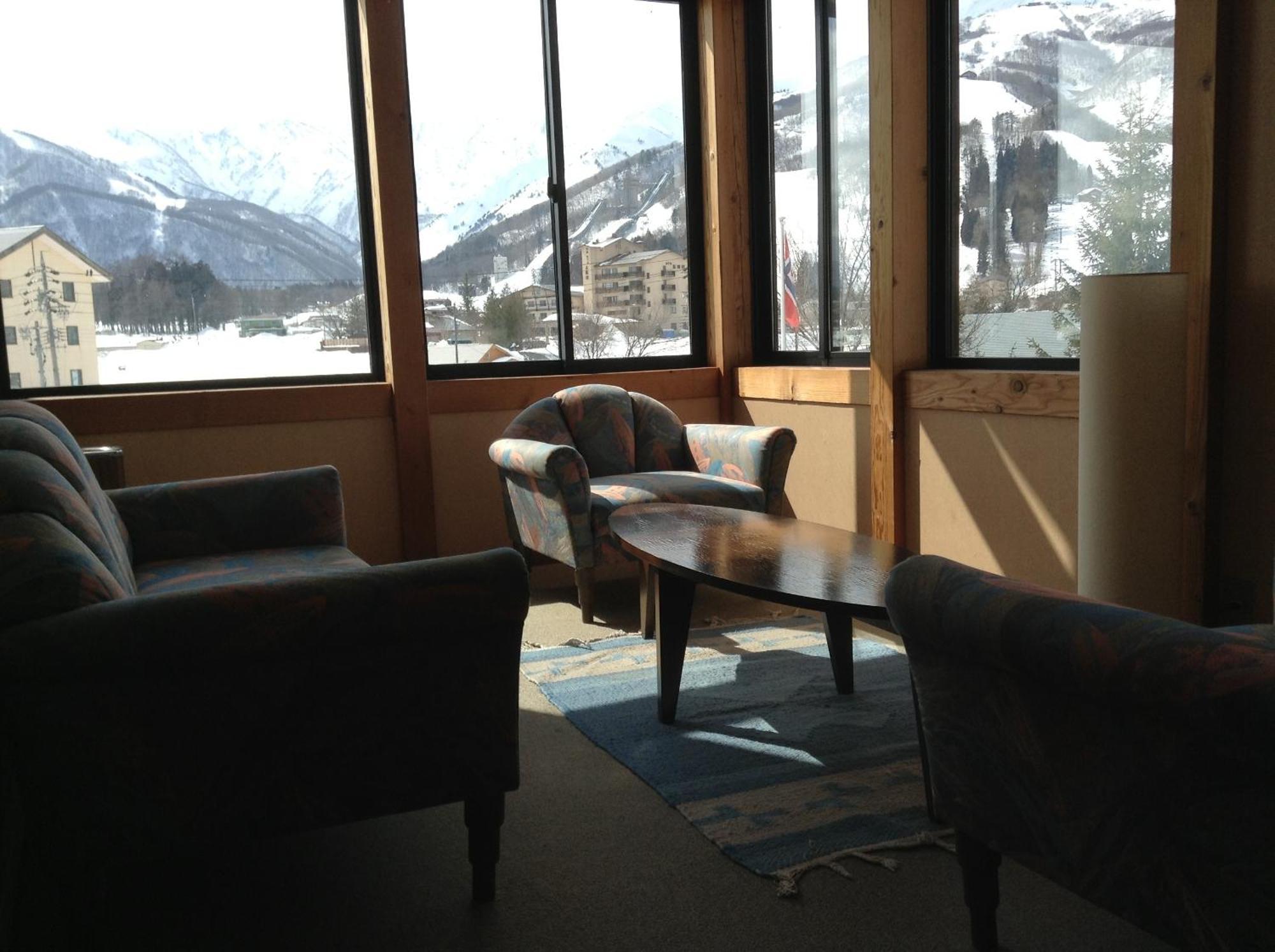 Hakuba Alpine Hotel Extérieur photo